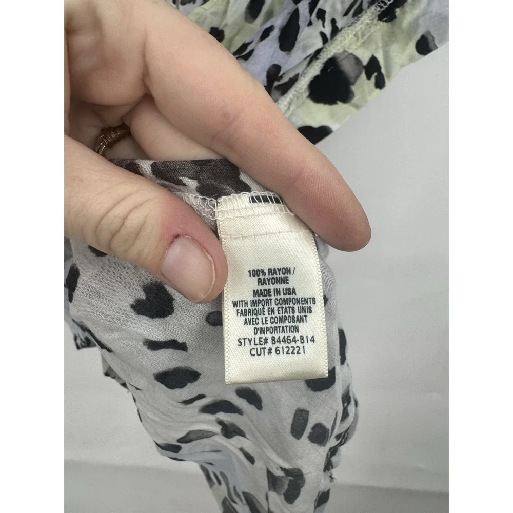 Bella Dahl Animal Print Button Blouse Women M Blue Preppy Bohemian Tie Bottom - Picture 4 of 8